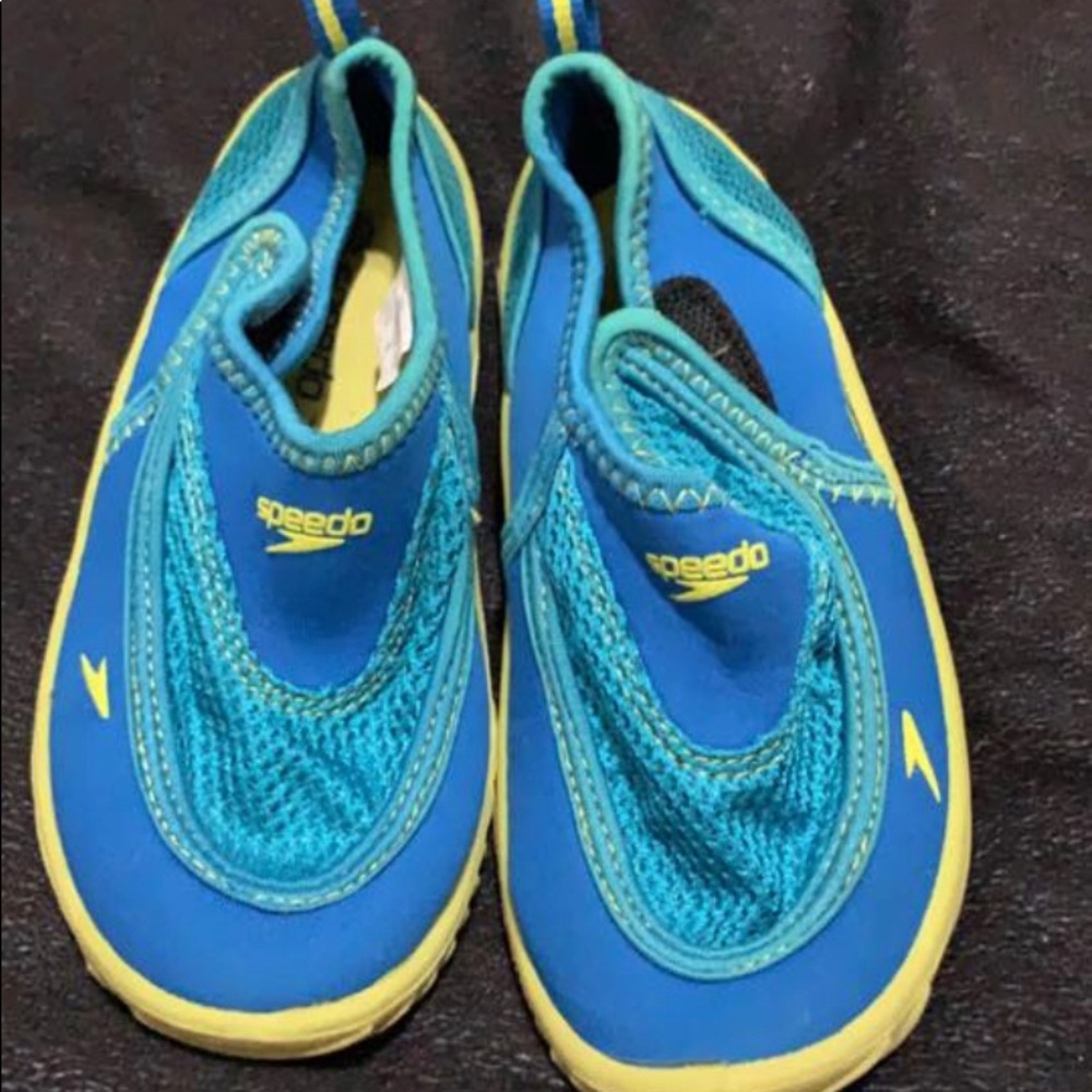 Speedo Aqua shoes